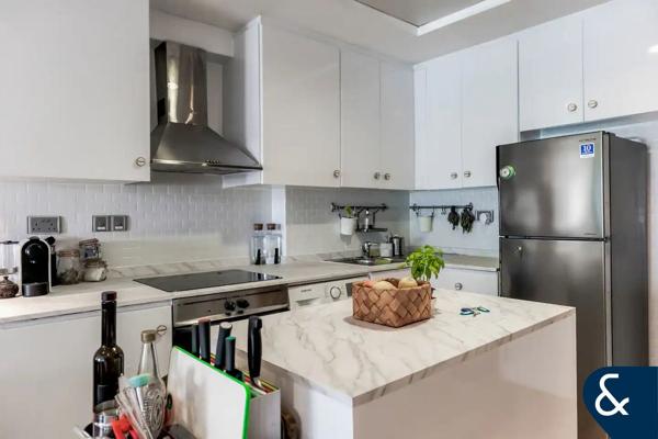 Lake View | Upgraded | Vacant On Transfer